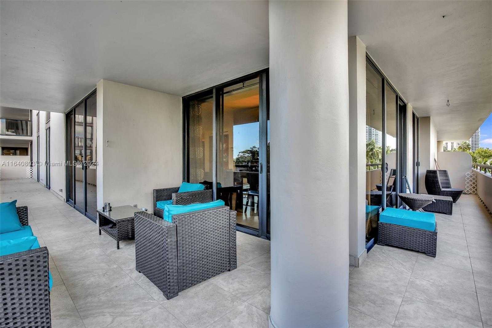 Small Image of 19667 TURNBERRY WAY #3E, Aventura Number 10