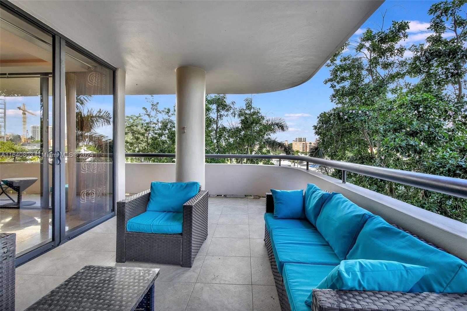 Small Image of 19667 TURNBERRY WAY #3E, Aventura Number 12
