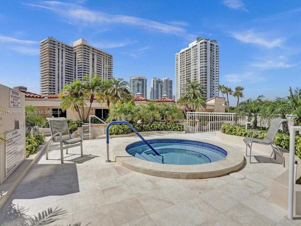Small Image of 19667 TURNBERRY WAY #3E, Aventura Number 39