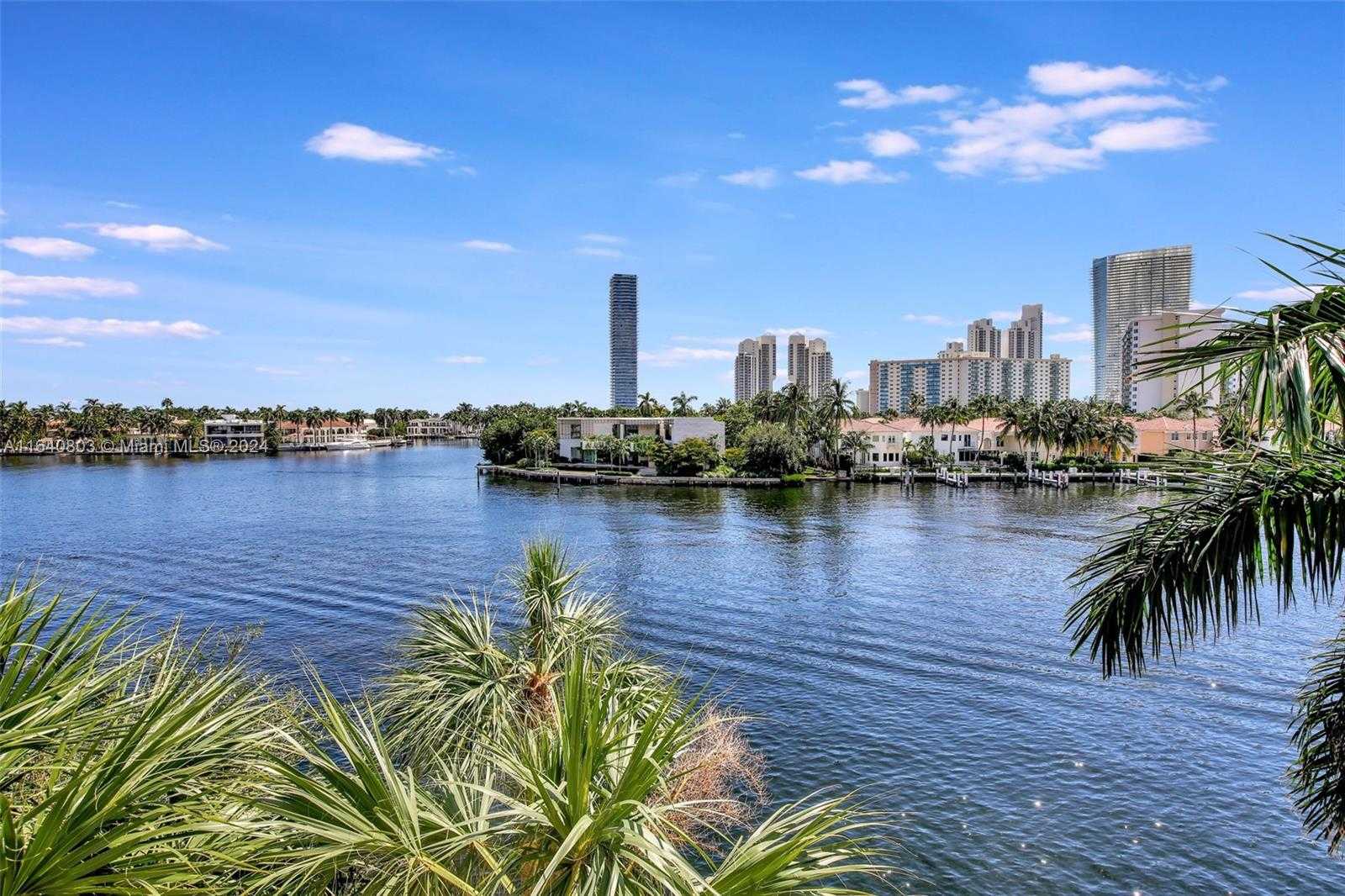 Small Image of 19667 TURNBERRY WAY #3E, Aventura Number 42