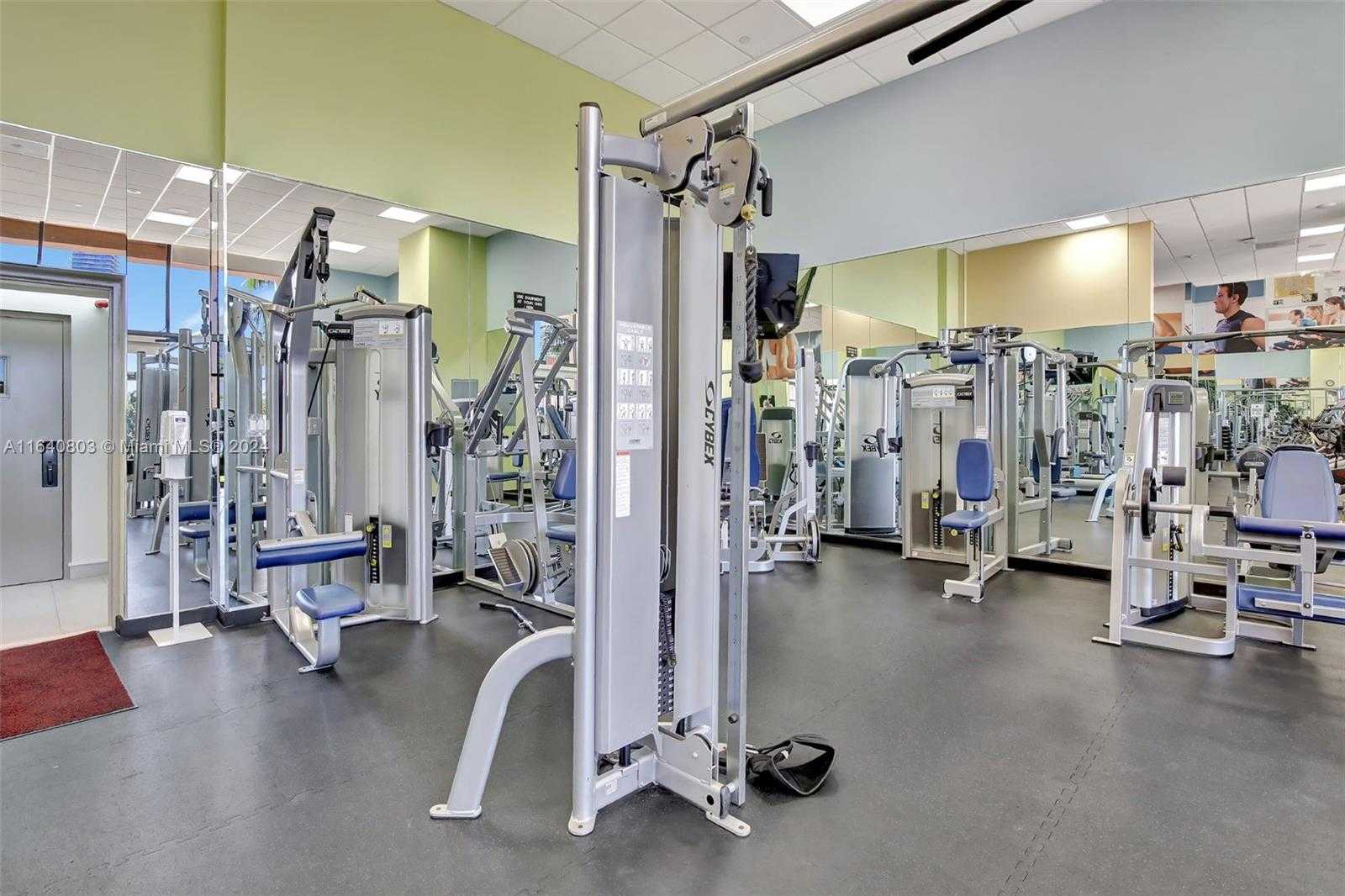 Small Image of 19667 TURNBERRY WAY #3E, Aventura Number 44