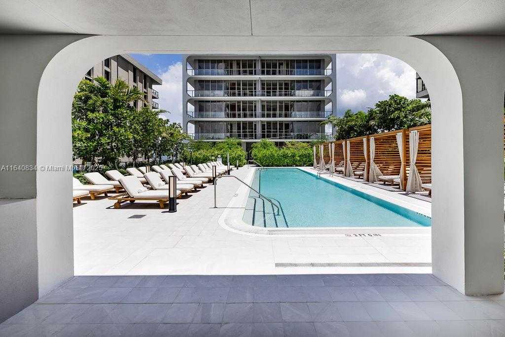 Small Image of 2678 TIGERTAIL #1705, Coconut Grove Number 34