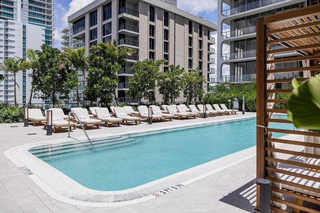 Small Image of 2678 TIGERTAIL #1705, Coconut Grove Number 36