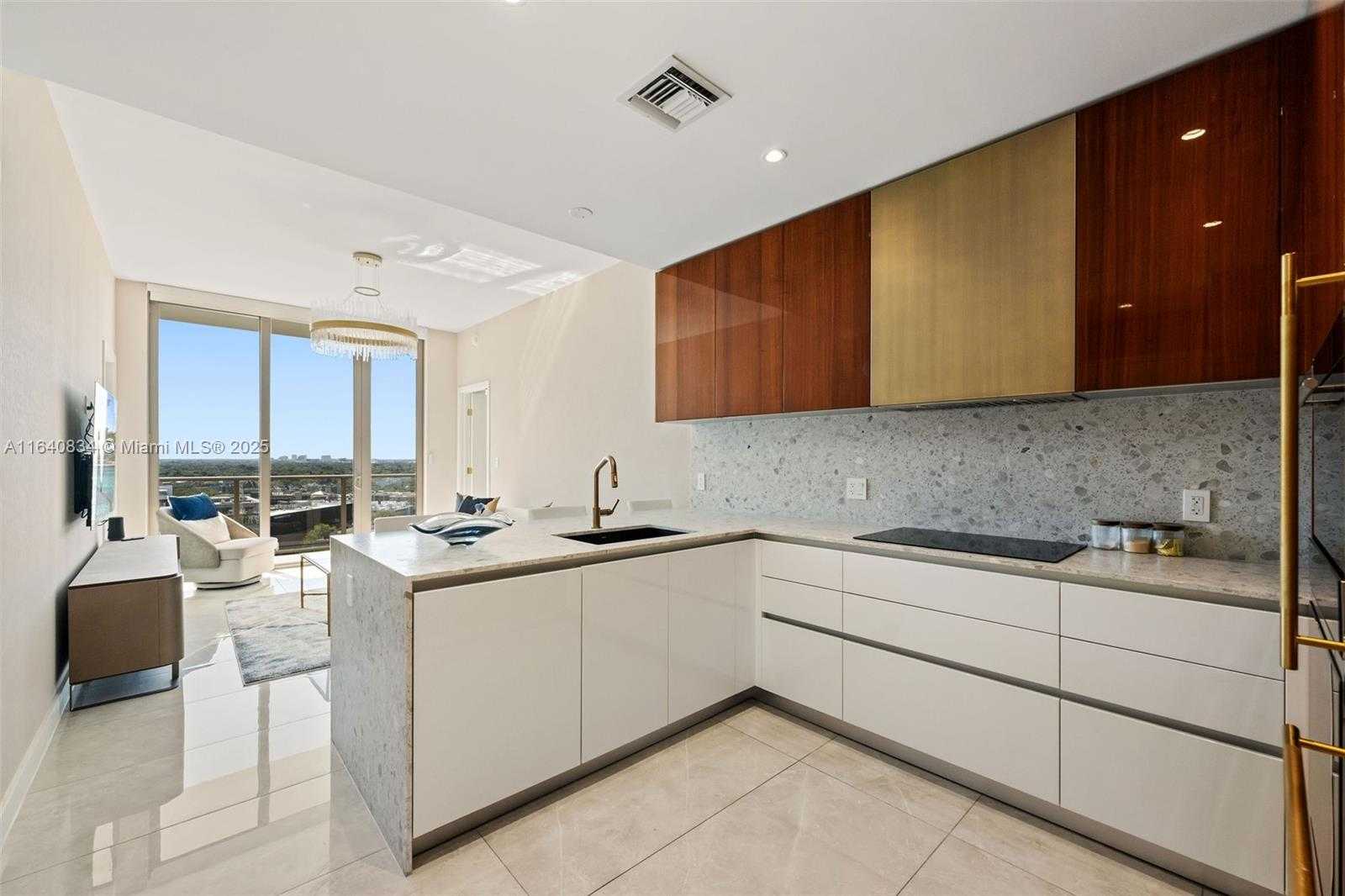 Small Image of 2678 TIGERTAIL #1705, Coconut Grove Number 4