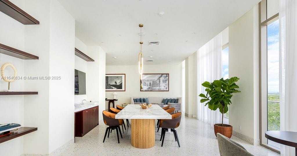 Small Image of 2678 TIGERTAIL #1705, Coconut Grove Number 53