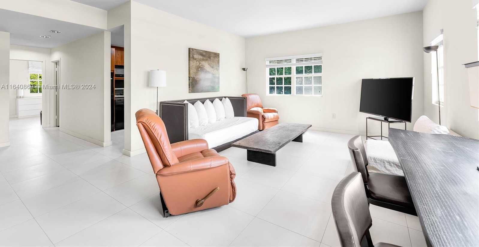 Small Image of 40201 Fisher Island Dr, Miami Beach, FL 33109, USA Number 5
