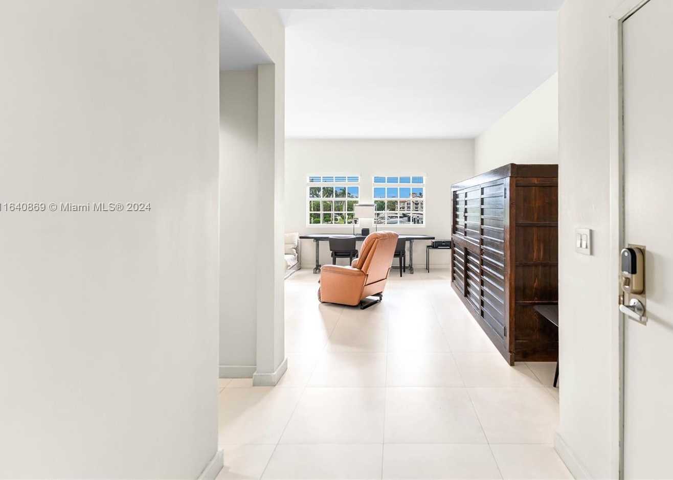 Small Image of 40201 Fisher Island Dr, Miami Beach, FL 33109, USA Number 8