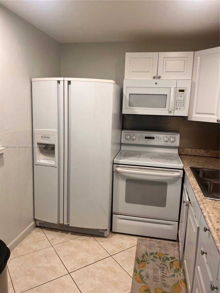 Small Image of 186 VENTNOR L #186, Deerfield Beach Number 11