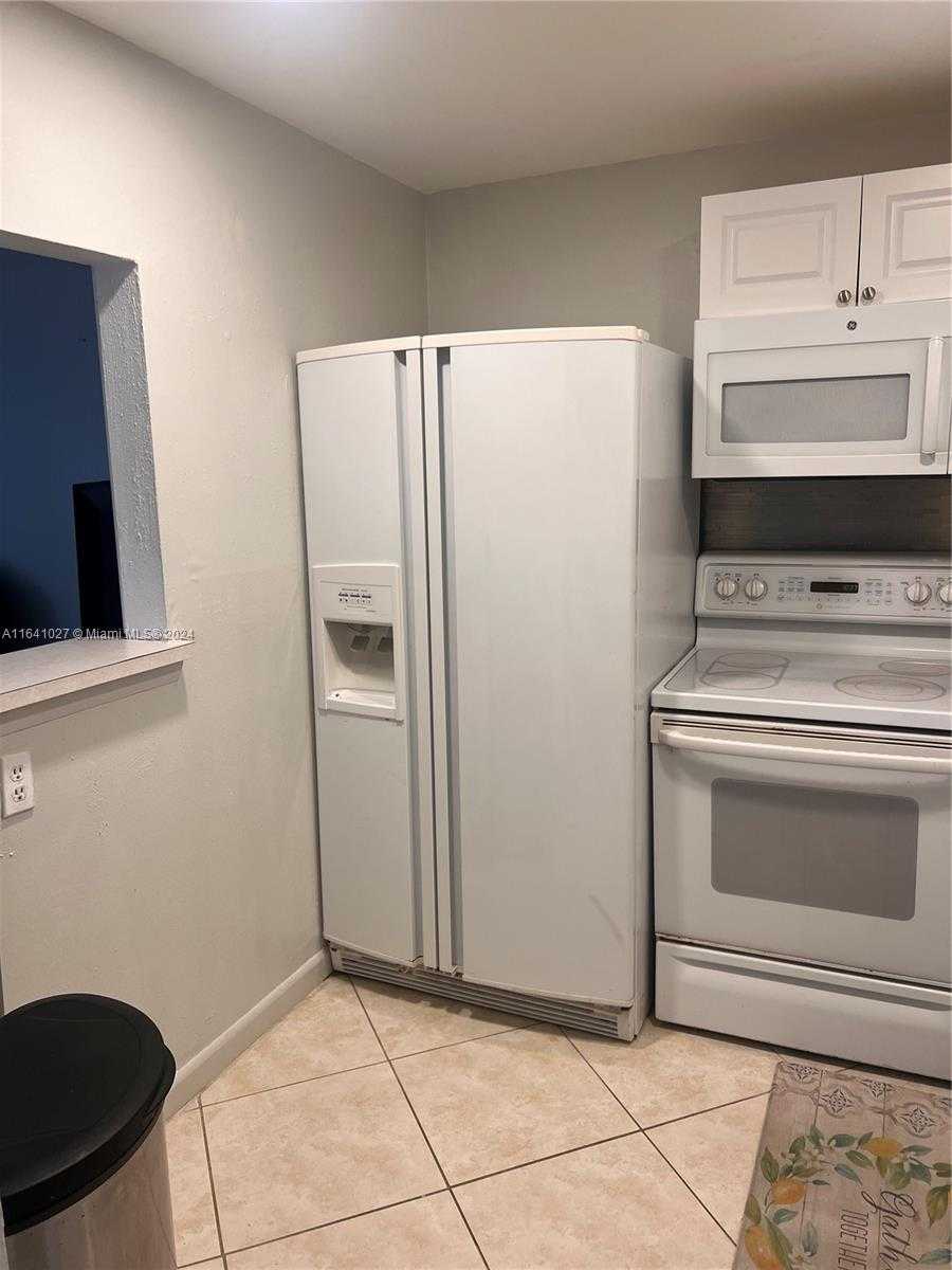 Small Image of 186 VENTNOR L #186, Deerfield Beach Number 13