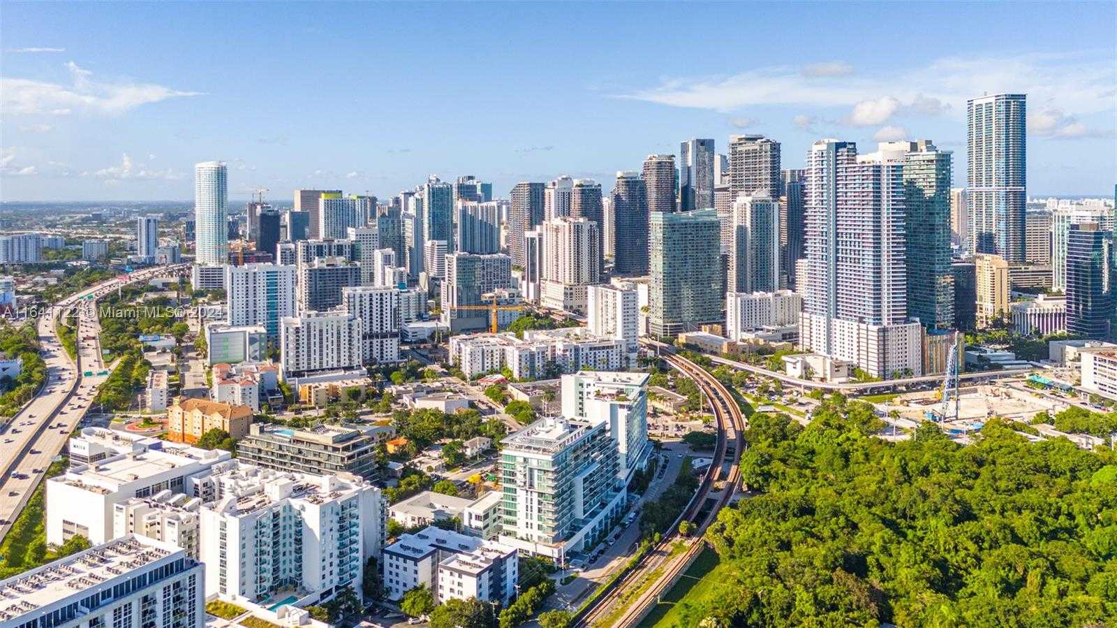 Small Image of 1600 SOUTH WEST 1ST AVE #614, Miami Number 30