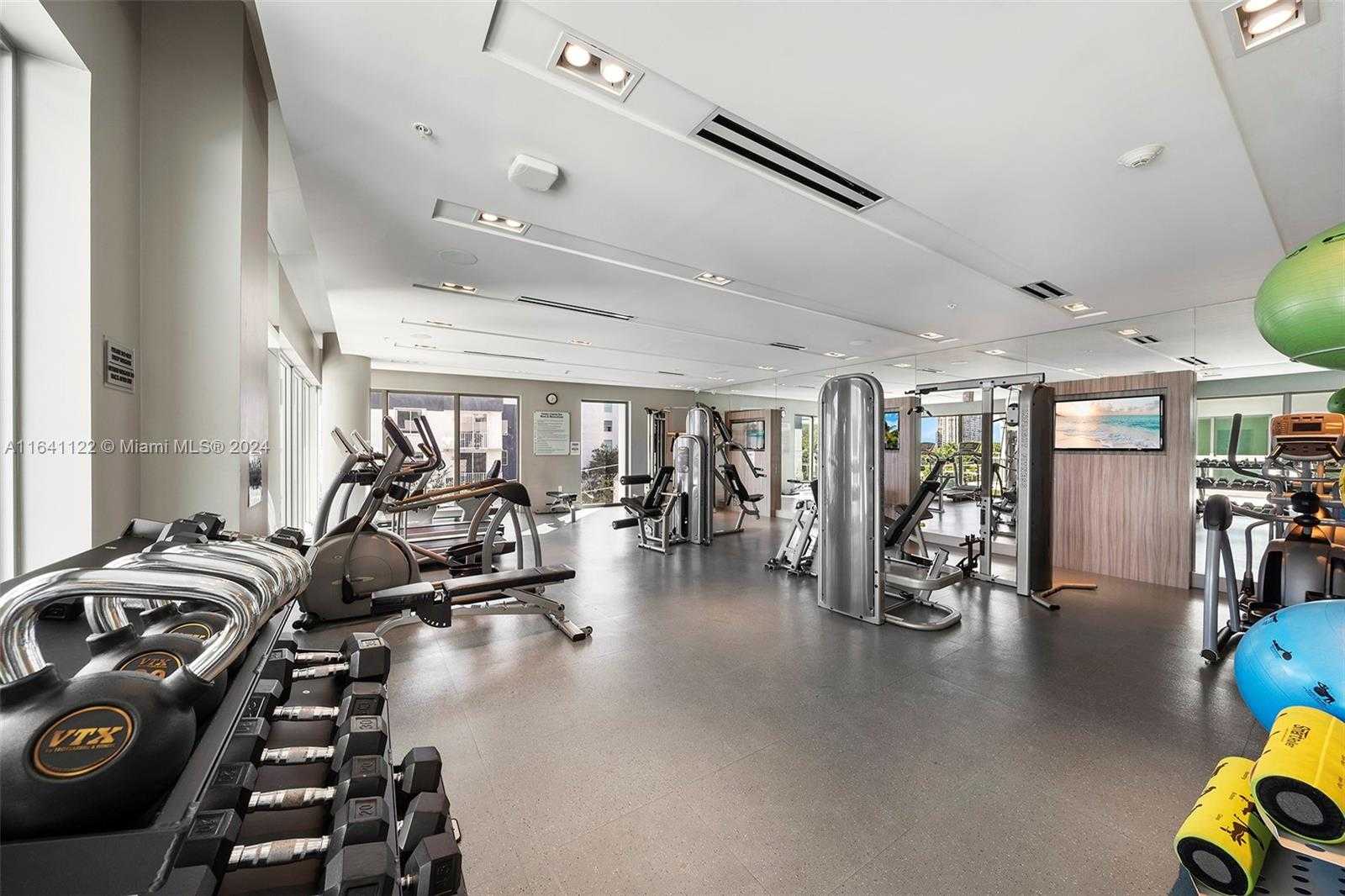 Small Image of 1600 SOUTH WEST 1ST AVE #614, Miami Number 45
