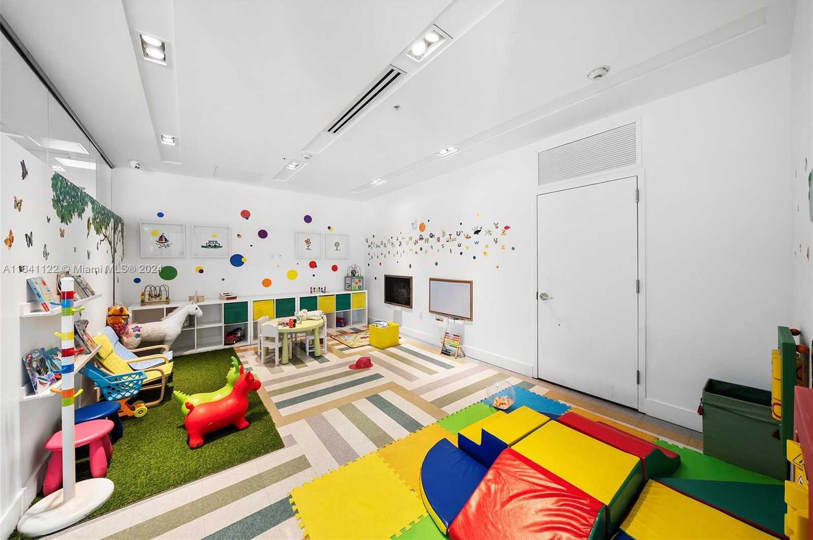 Small Image of 1600 SOUTH WEST 1ST AVE #614, Miami Number 47