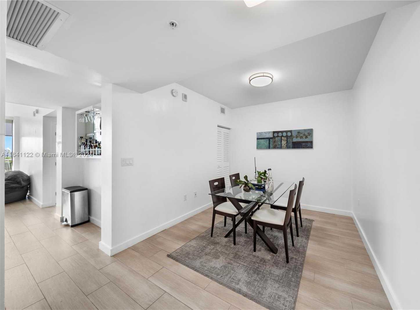 Small Image of 1600 SOUTH WEST 1ST AVE #614, Miami Number 5