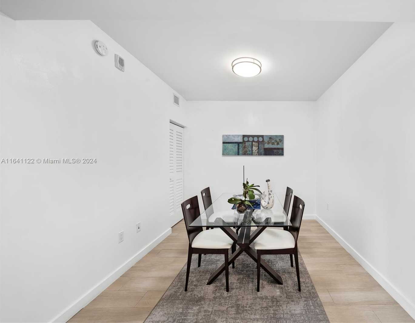 Small Image of 1600 SOUTH WEST 1ST AVE #614, Miami Number 6
