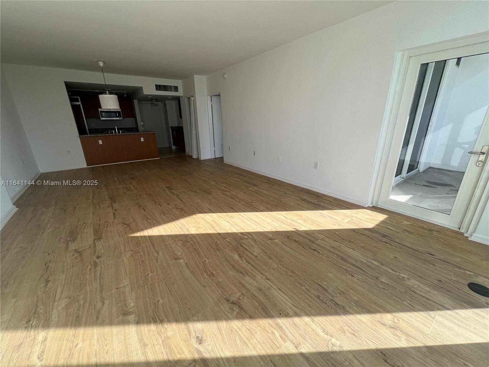 Small Image of 10275 COLLINS AVE #415, Bal Harbour Number 7
