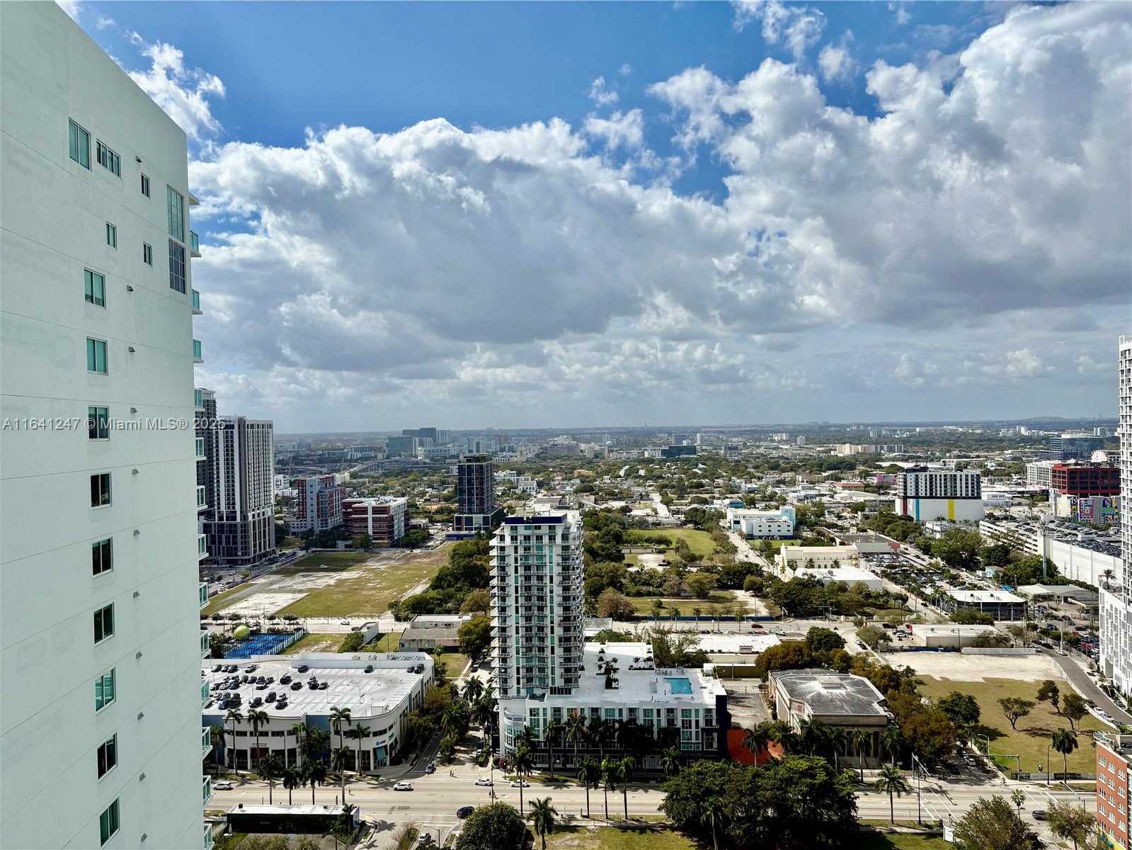 Small Image of 1800 NORTH BAYSHORE DR #3404, Miami Number 10