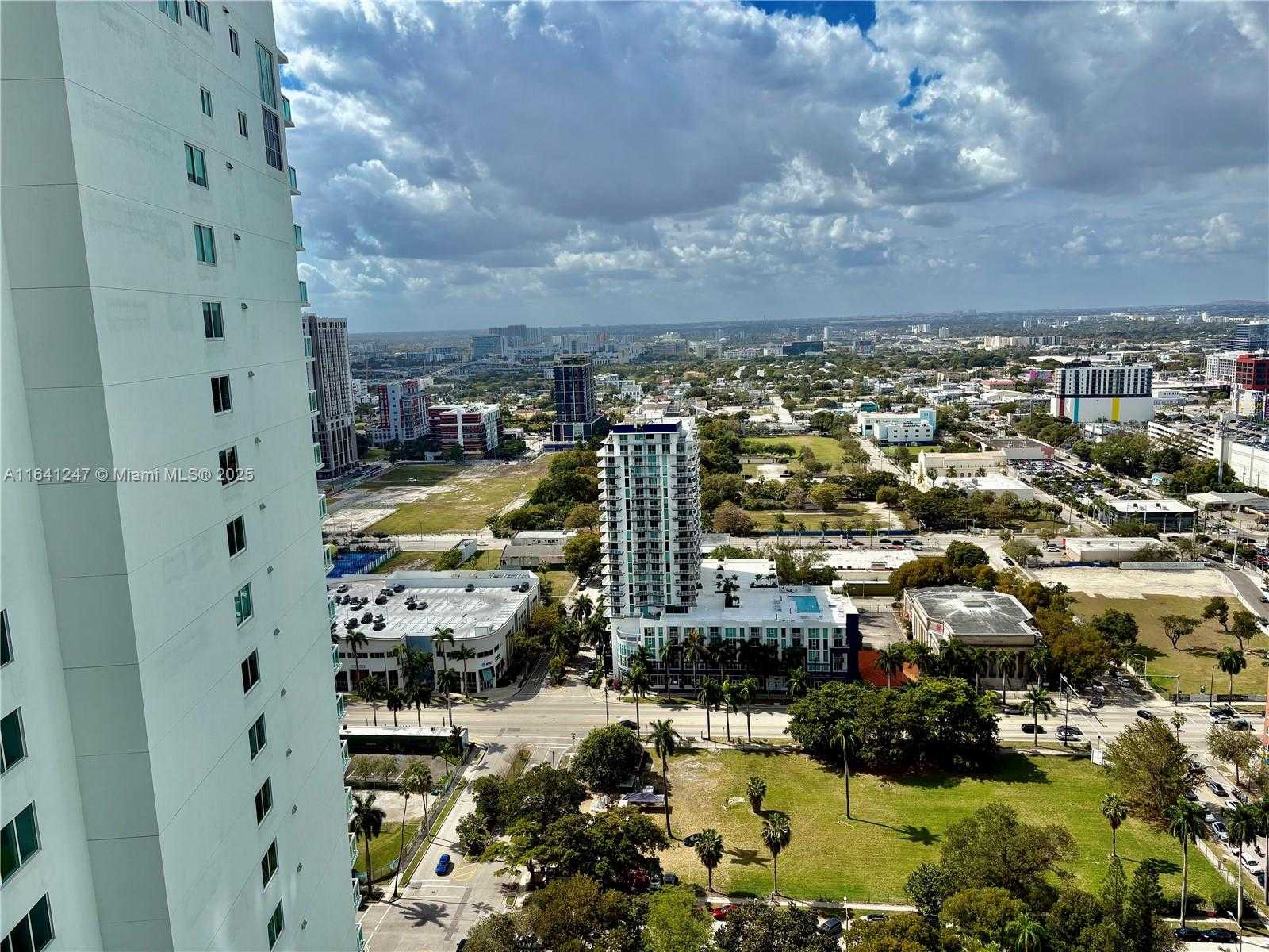 Small Image of 1800 NORTH BAYSHORE DR #3404, Miami Number 18