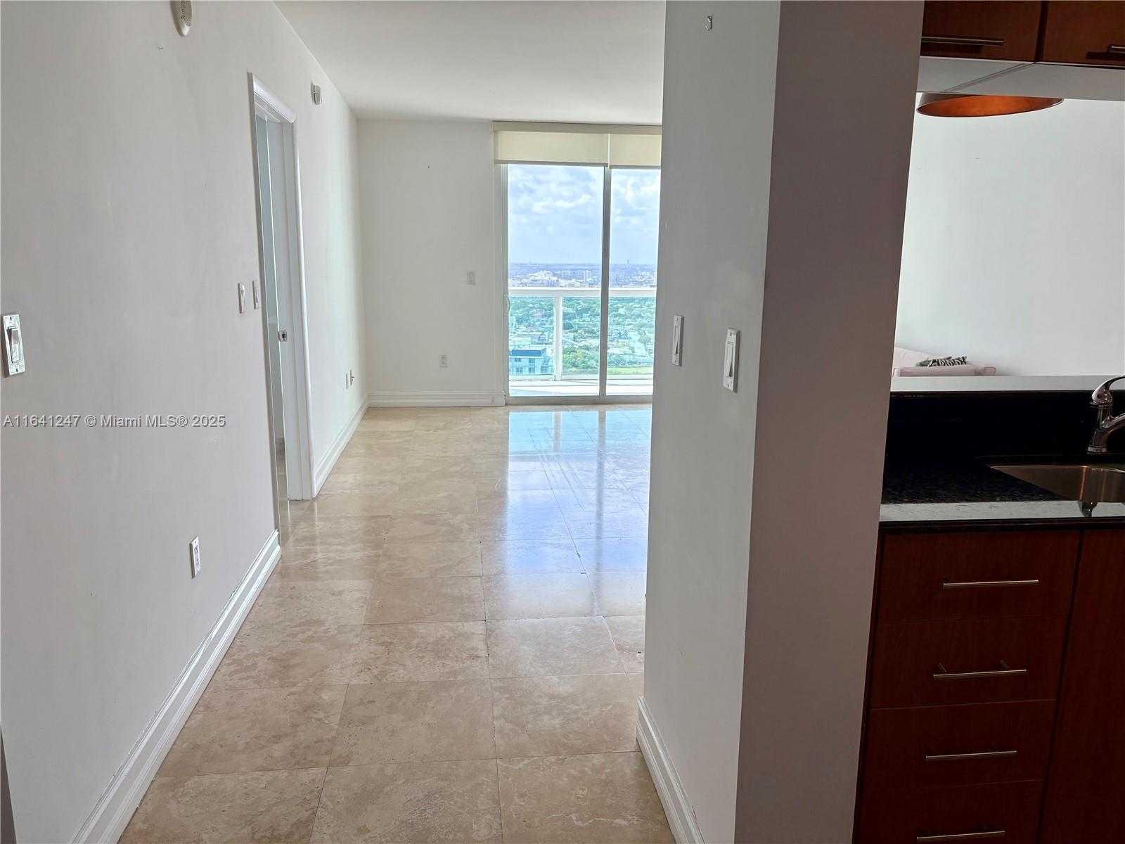 Small Image of 1800 NORTH BAYSHORE DR #3404, Miami Number 3