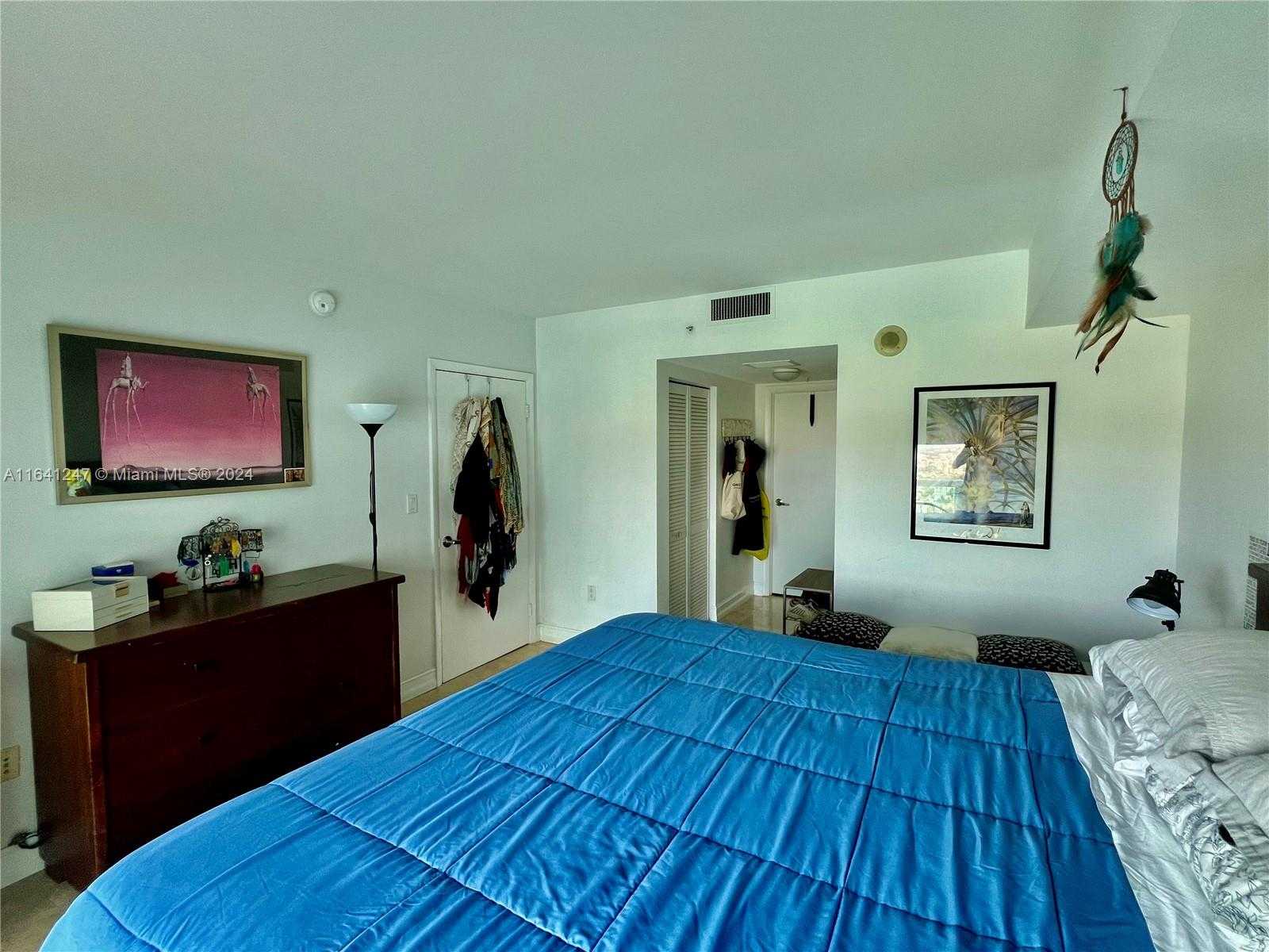 Small Image of 1800 NORTH BAYSHORE DR #3404, Miami Number 49