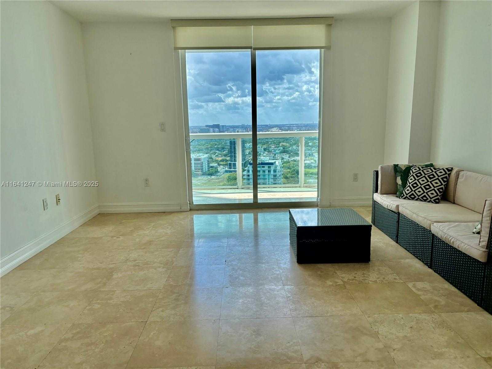 Small Image of 1800 NORTH BAYSHORE DR #3404, Miami Number 7