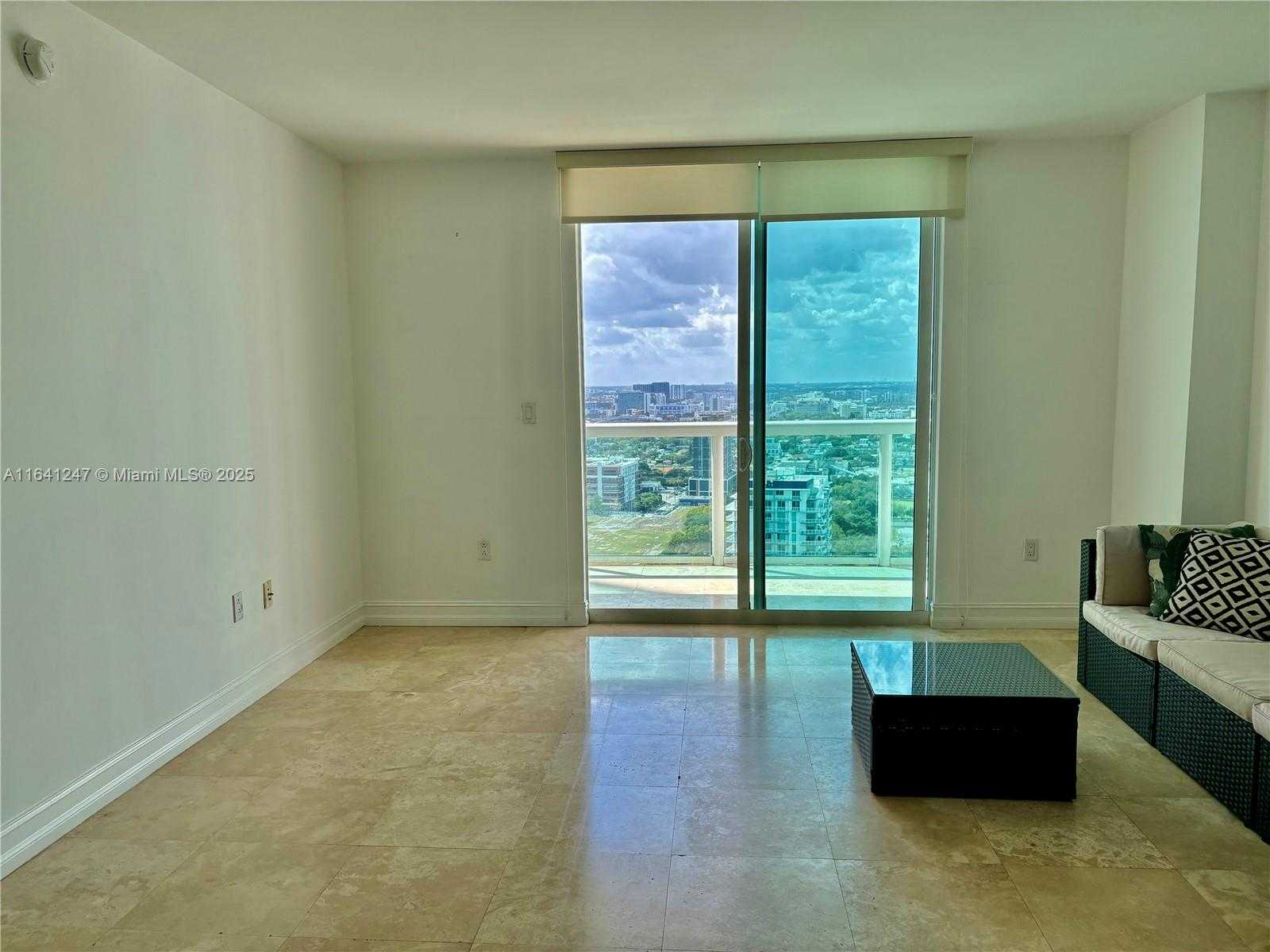 Small Image of 1800 NORTH BAYSHORE DR #3404, Miami Number 9