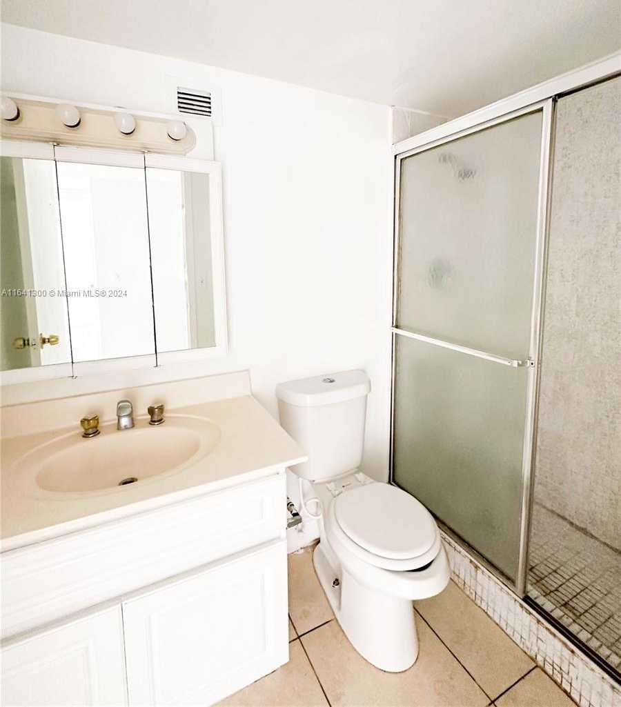 Small Image of 17021 NORTH BAY RD #915, Sunny Isles Beach Number 12