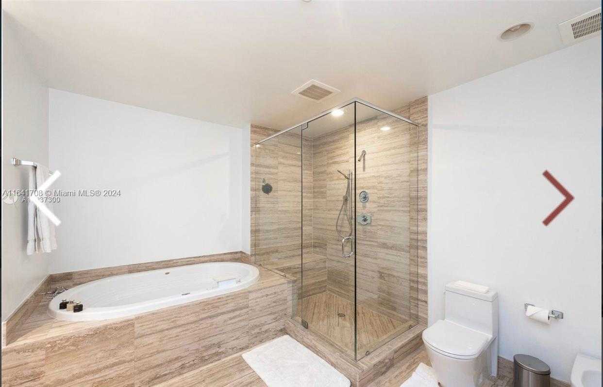 Small Image of 16001 #2102, Sunny Isles Beach Number 15