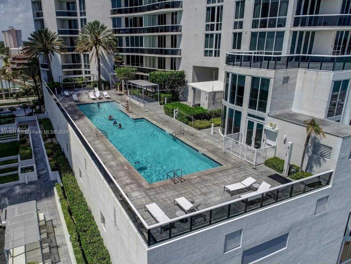 Small Image of 16001 #2102, Sunny Isles Beach Number 25