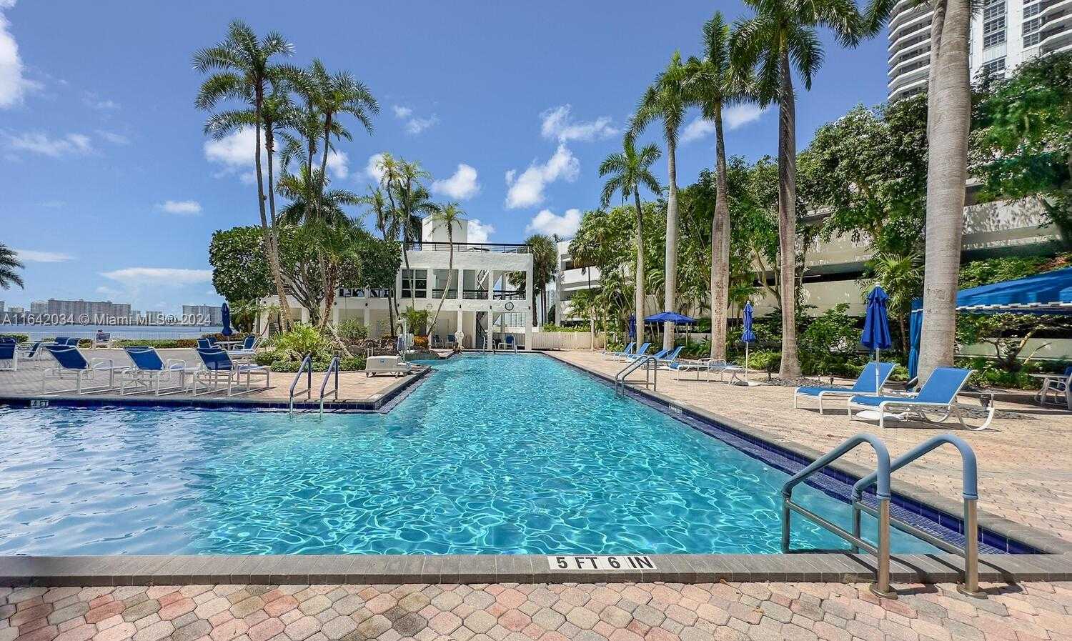 Small Image of 3600 MYSTIC POINTE DR #507, Aventura Number 19