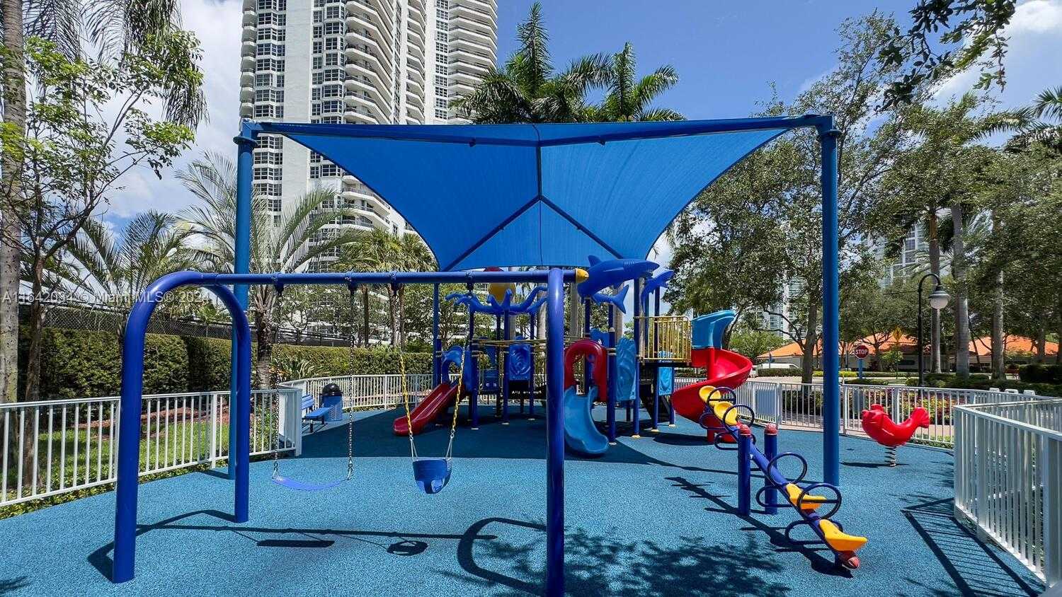 Small Image of 3600 MYSTIC POINTE DR #507, Aventura Number 21