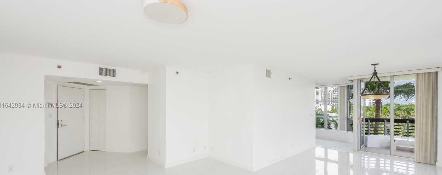 Small Image of 3600 MYSTIC POINTE DR #507, Aventura Number 8