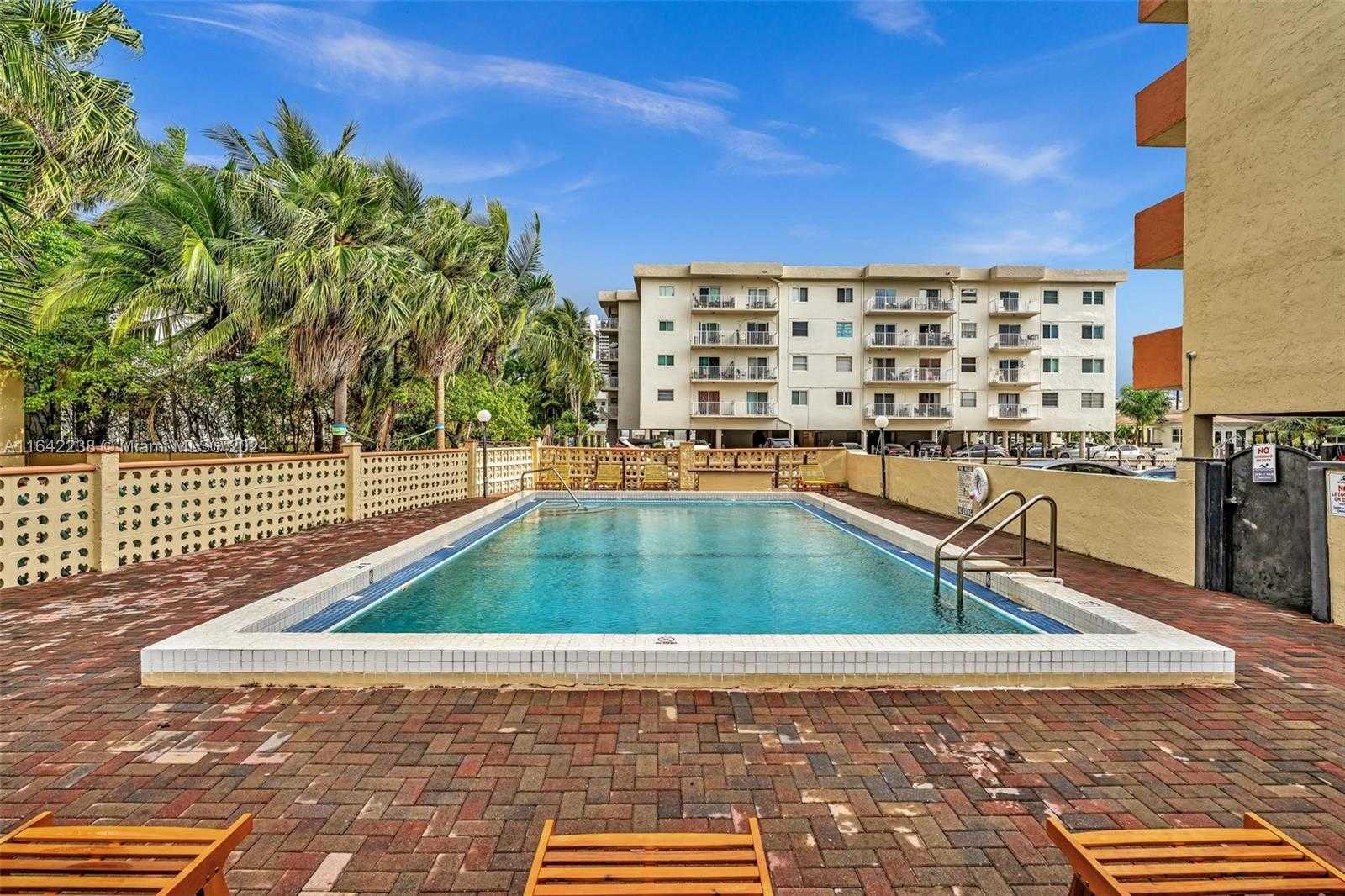 Small Image of 3545 NORTH EAST 167TH ST #208, North Miami Beach Number 4