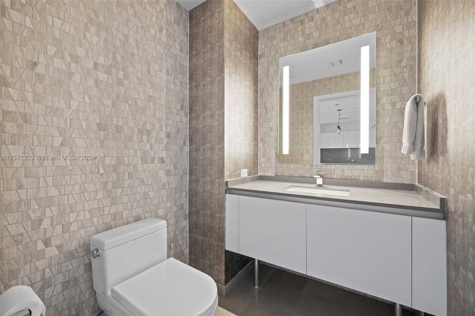 Small Image of 88 SOUTH WEST 7TH ST #3707, Miami Number 10