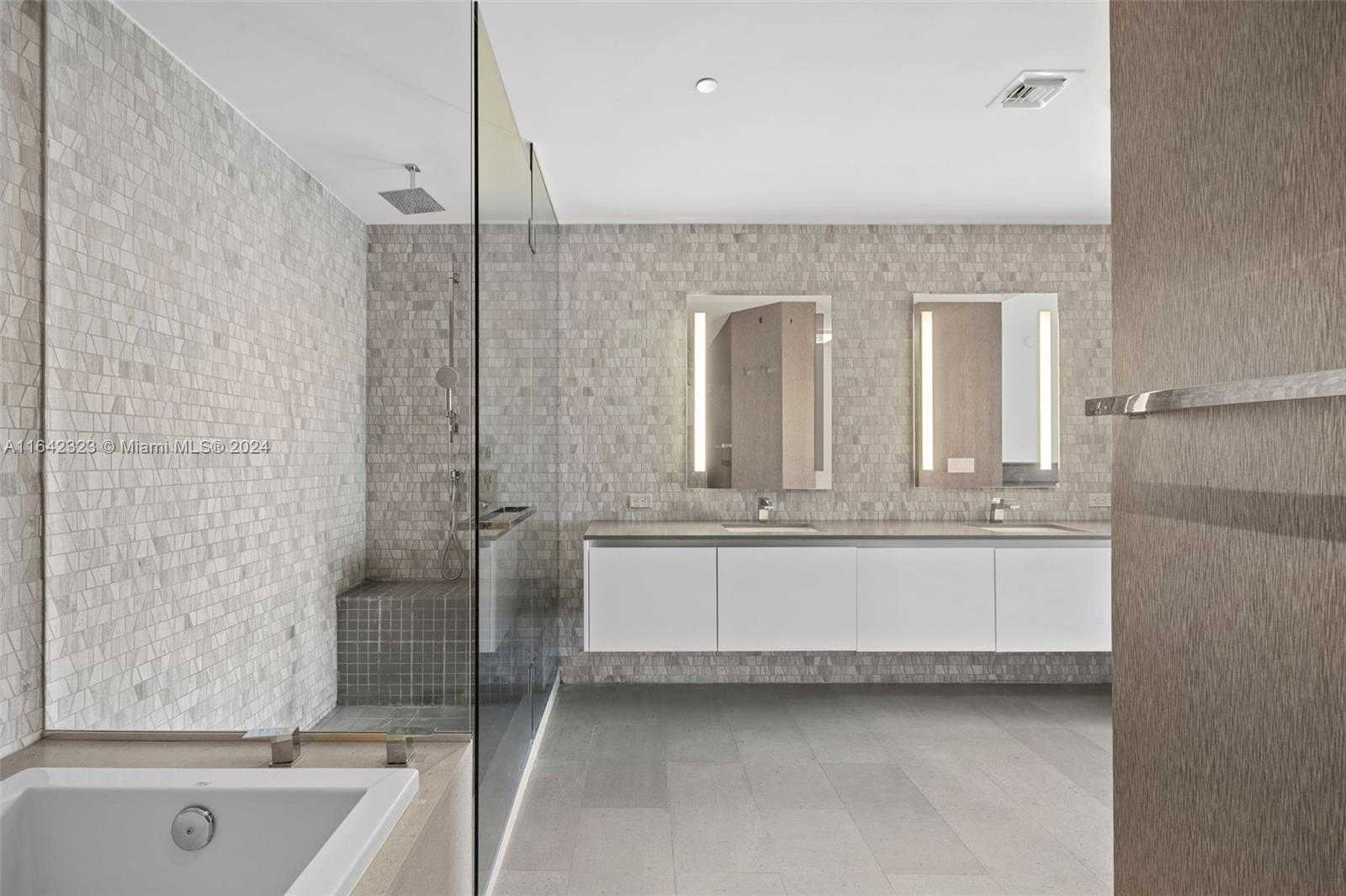 Small Image of 88 SOUTH WEST 7TH ST #3707, Miami Number 22