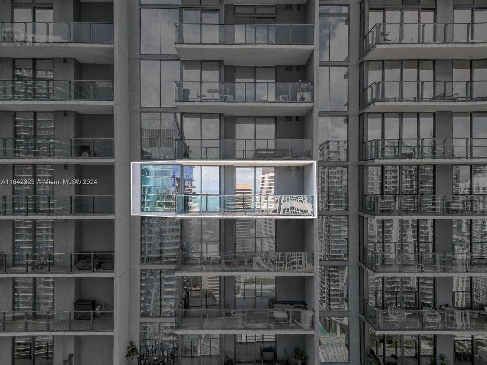 Small Image of 88 SOUTH WEST 7TH ST #3707, Miami Number 26