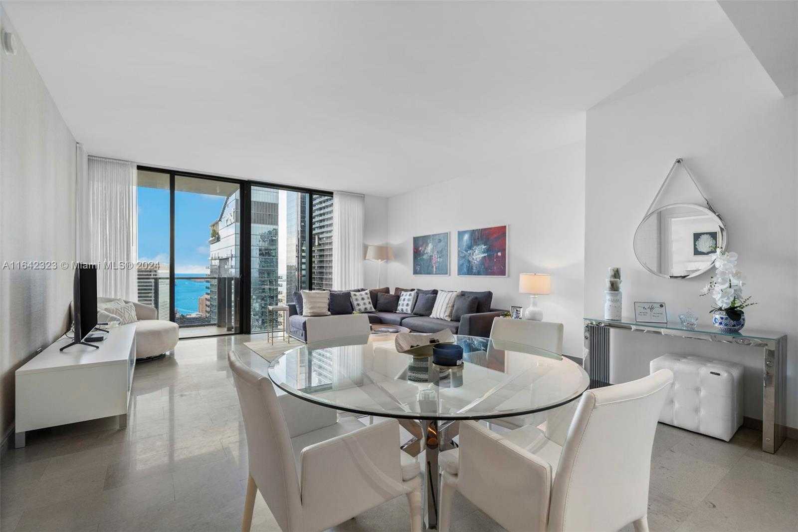 Small Image of 88 SOUTH WEST 7TH ST #3707, Miami Number 3
