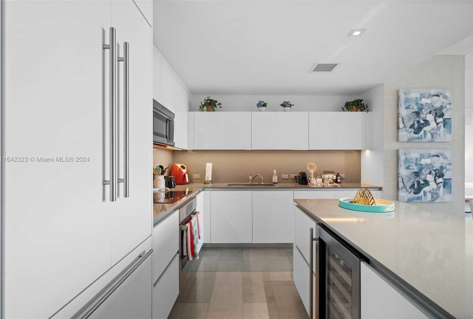 Small Image of 88 SOUTH WEST 7TH ST #3707, Miami Number 7