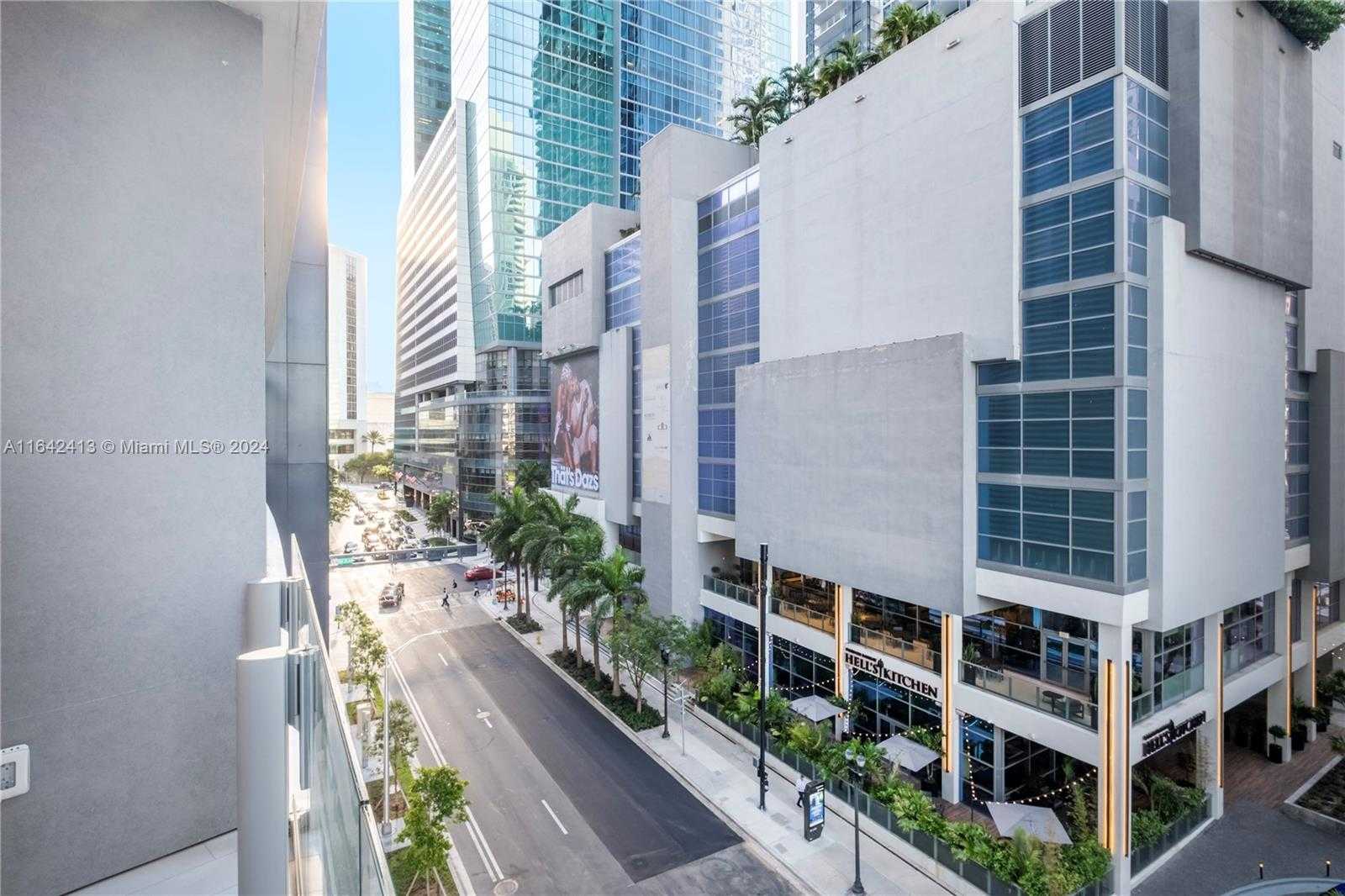 Small Image of 300 BISCAYNE BLVD WAY #506, Miami Number 19