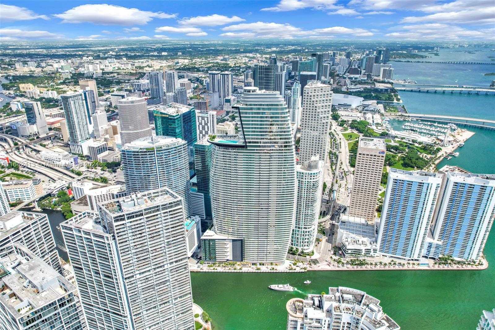 Small Image of 300 BISCAYNE BLVD WAY #506, Miami Number 2
