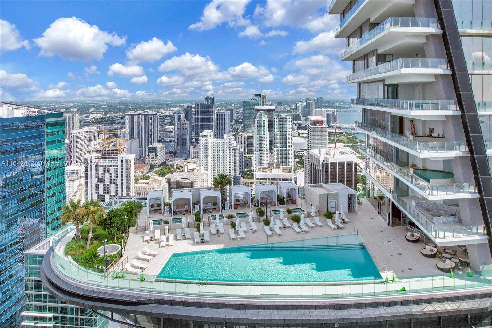 Small Image of 300 BISCAYNE BLVD WAY #506, Miami Number 24