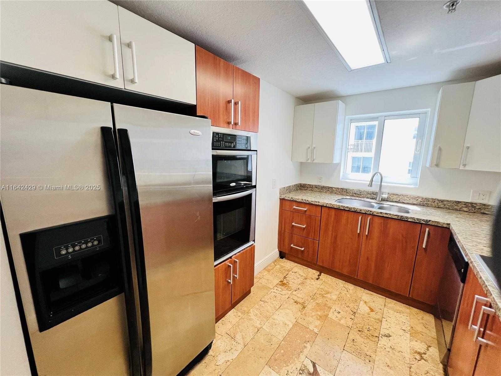 Small Image of 170 SOUTH EAST 14TH ST #2205, Miami Number 19