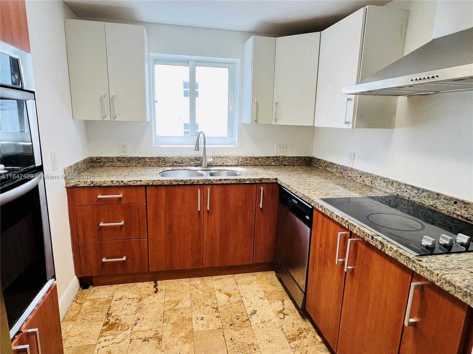 Small Image of 170 SOUTH EAST 14TH ST #2205, Miami Number 21
