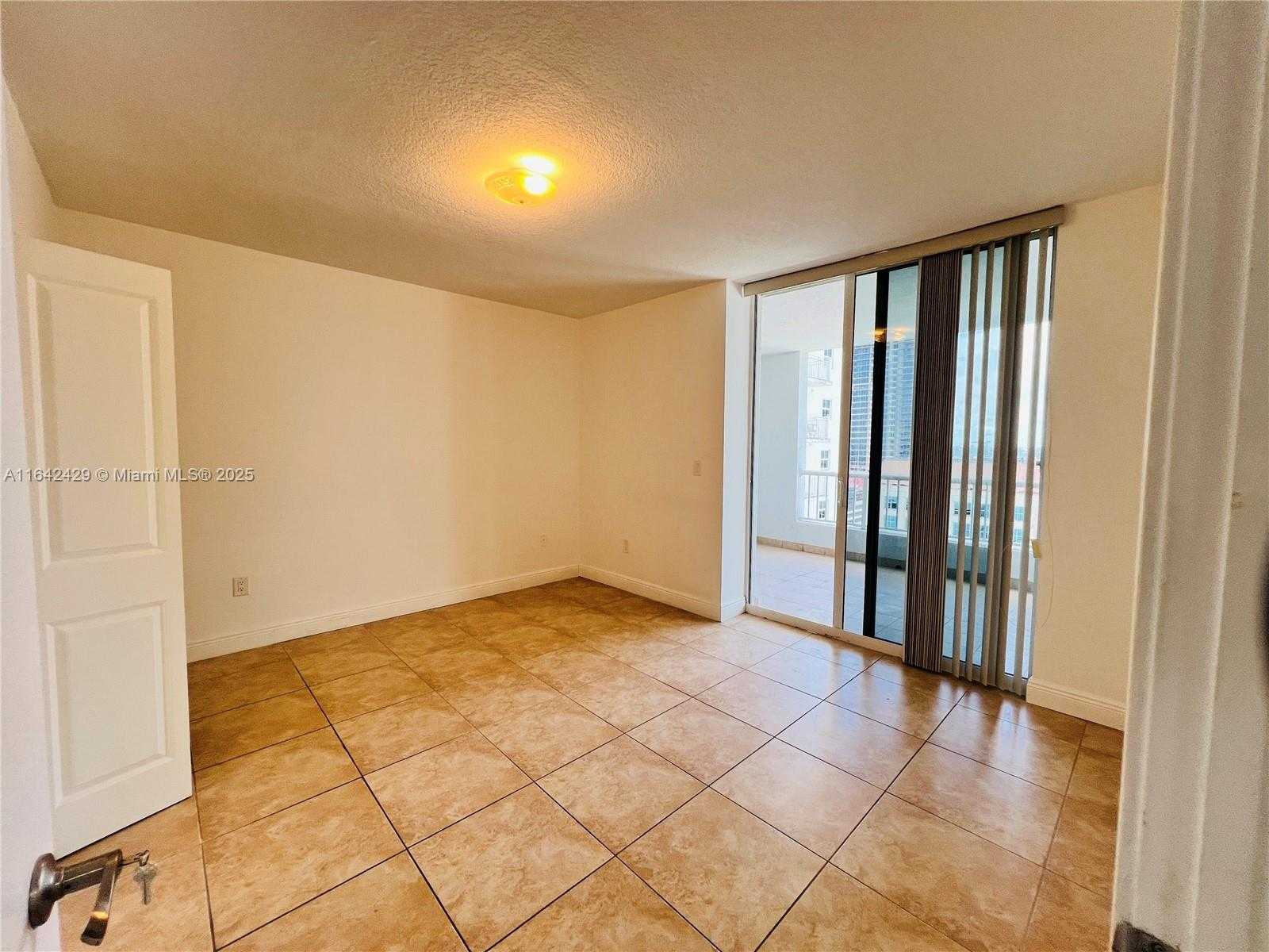 Small Image of 170 SOUTH EAST 14TH ST #2205, Miami Number 35