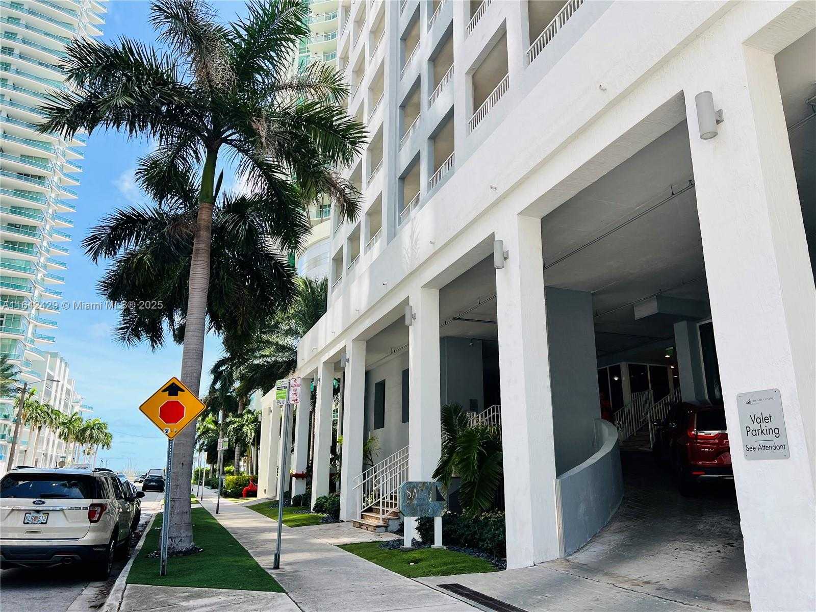 Small Image of 170 SOUTH EAST 14TH ST #2205, Miami Number 51