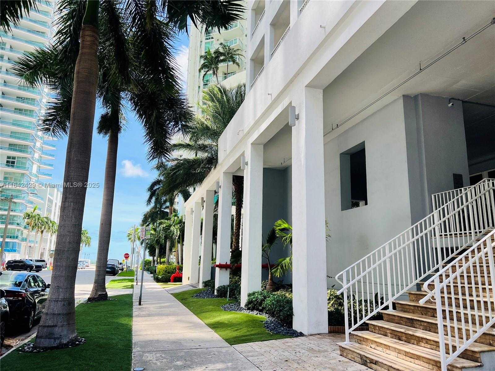 Small Image of 170 SOUTH EAST 14TH ST #2205, Miami Number 53
