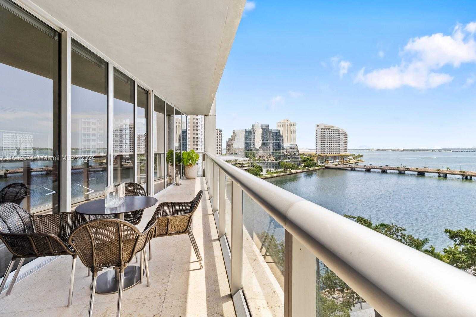 Small Image of 495 BRICKELL AVENUE #901, Miami Number 4