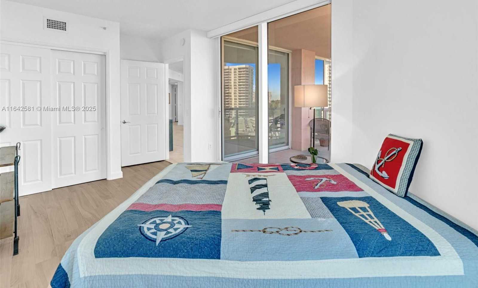 Small Image of 3370 HIDDEN BAY DR #1002, Aventura Number 37