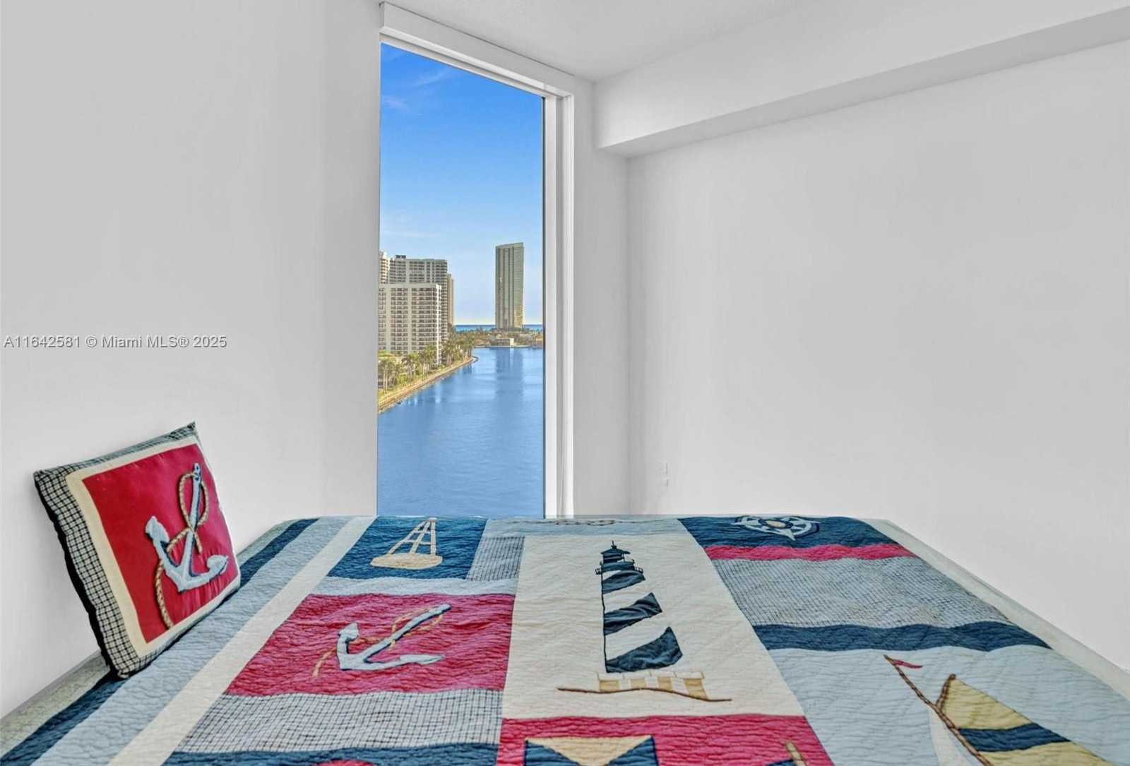 Small Image of 3370 HIDDEN BAY DR #1002, Aventura Number 39