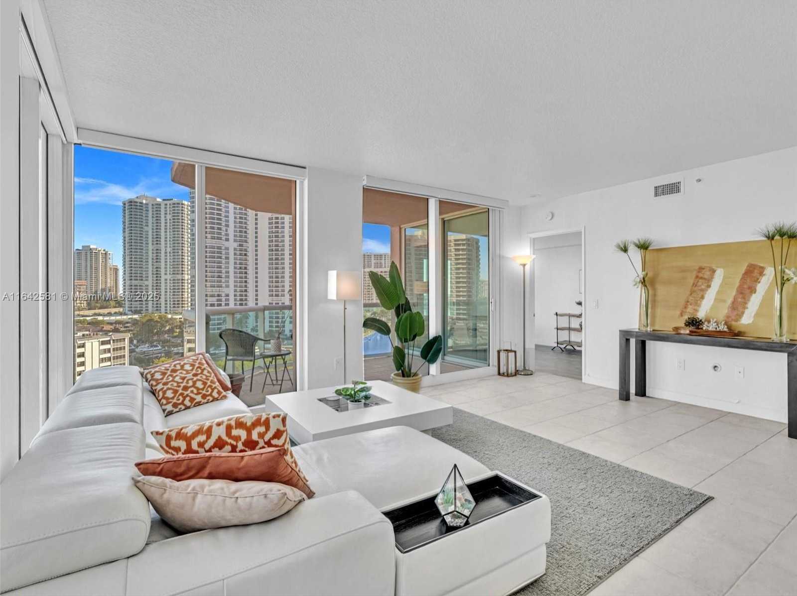Small Image of 3370 HIDDEN BAY DR #1002, Aventura Number 9