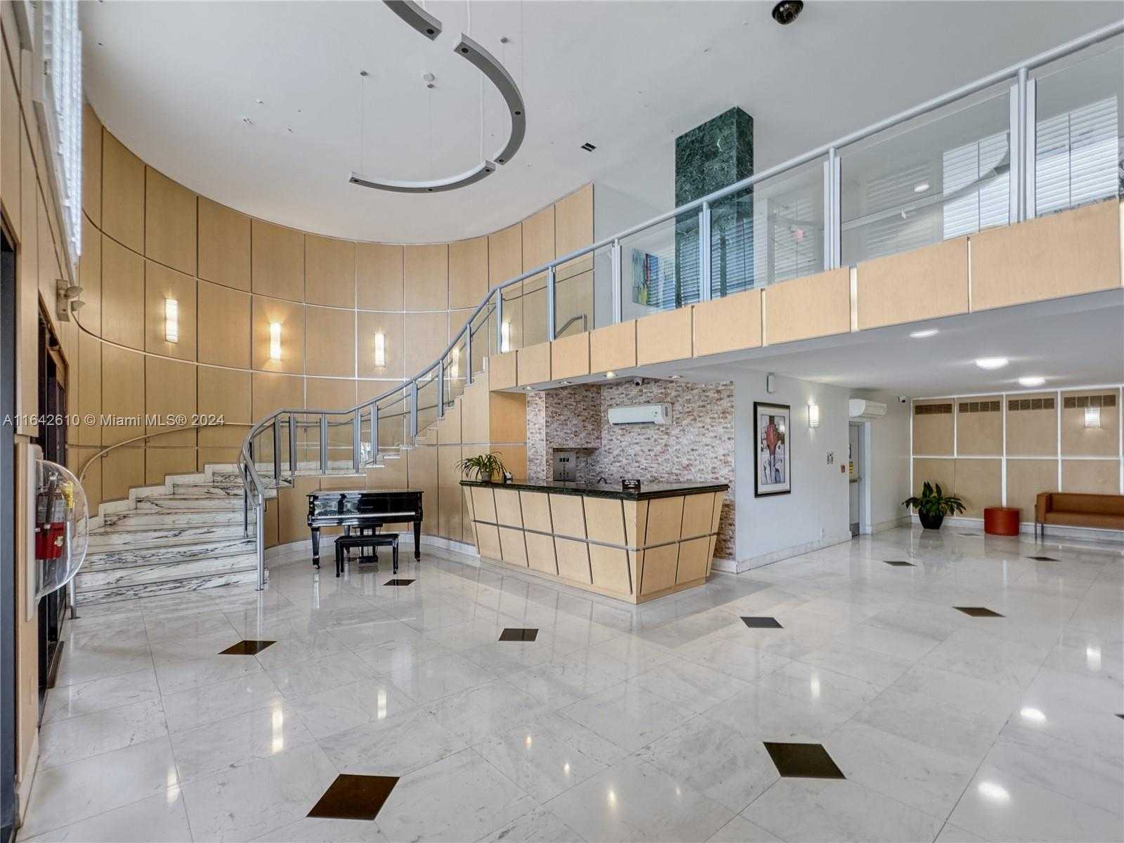 Small Image of 6770 INDIAN CREEK DR #T-C, Miami Beach Number 2